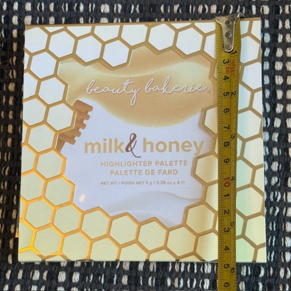 New Beauty Bakerie MILK and HONEY Highlighter Palette - Picture 8 of 8